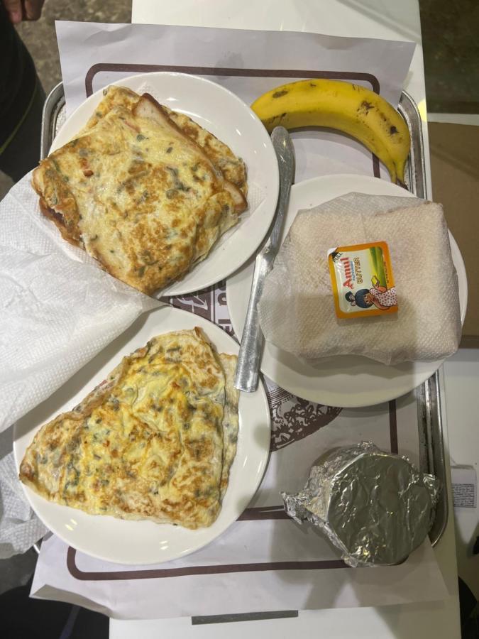Hotel Aston Kolkata Eksteriør bilde